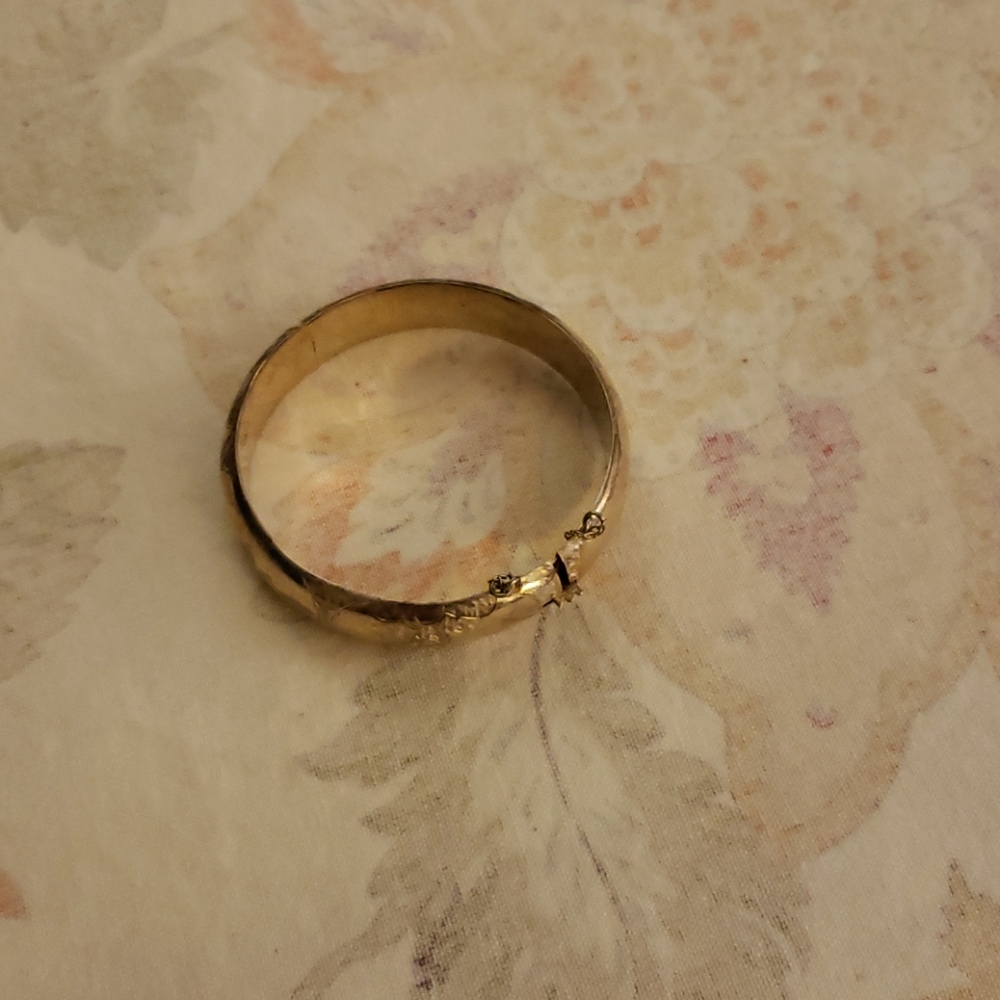 Sterling silver bangle bracelet